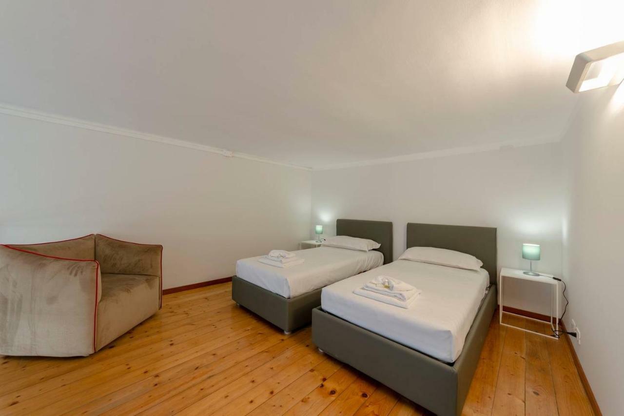 Appartement Joivy Elegant Flat For 7, In The Heart Of Gênes Extérieur photo