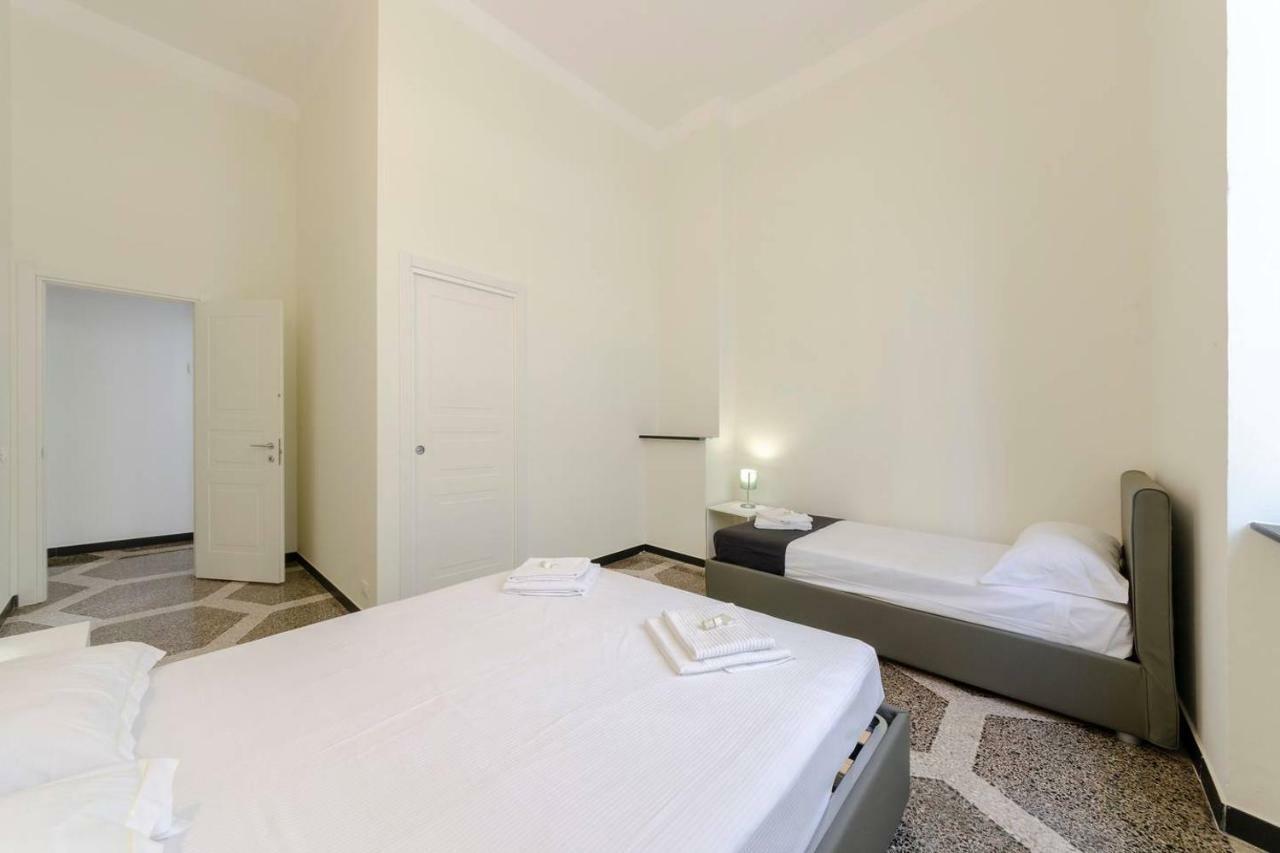 Appartement Joivy Elegant Flat For 7, In The Heart Of Gênes Extérieur photo