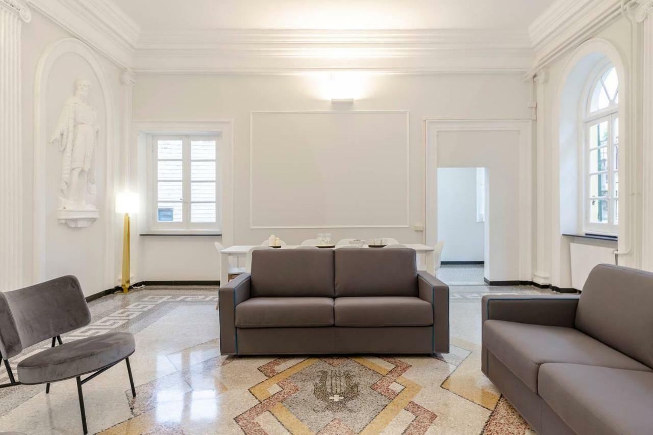 Appartement Joivy Elegant Flat For 7, In The Heart Of Gênes Extérieur photo
