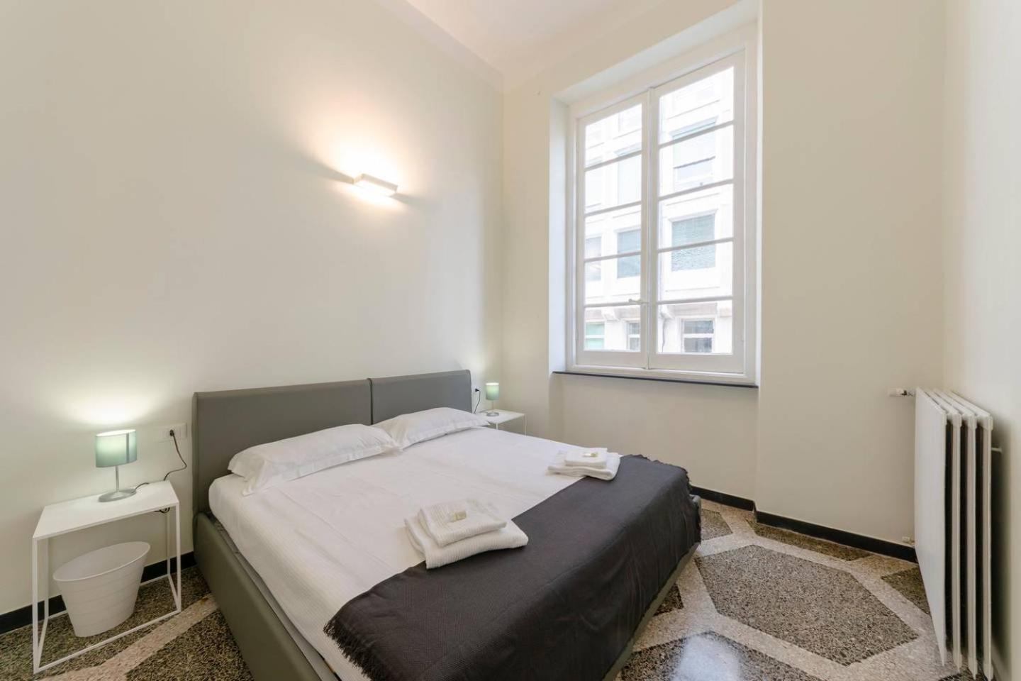 Appartement Joivy Elegant Flat For 7, In The Heart Of Gênes Extérieur photo
