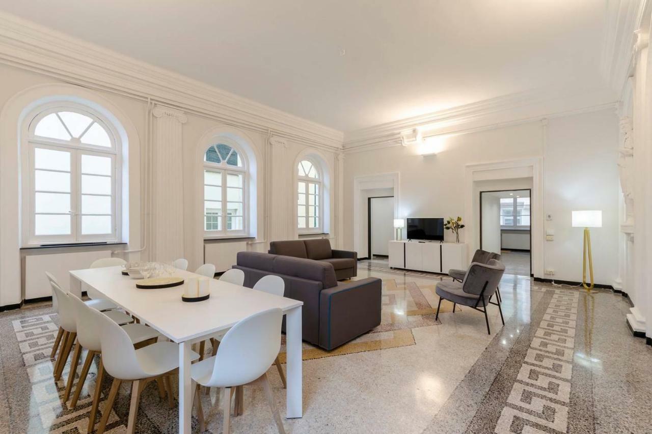 Appartement Joivy Elegant Flat For 7, In The Heart Of Gênes Extérieur photo