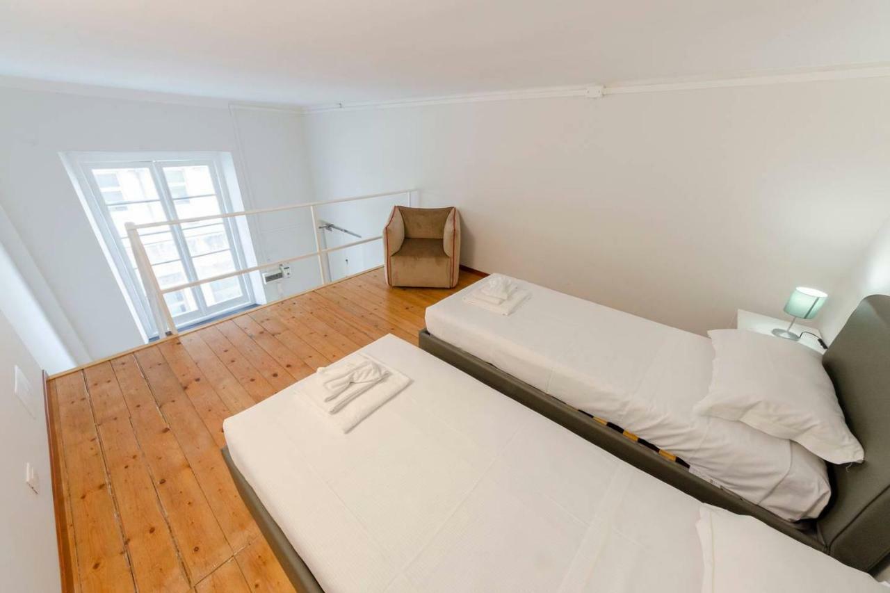 Appartement Joivy Elegant Flat For 7, In The Heart Of Gênes Extérieur photo