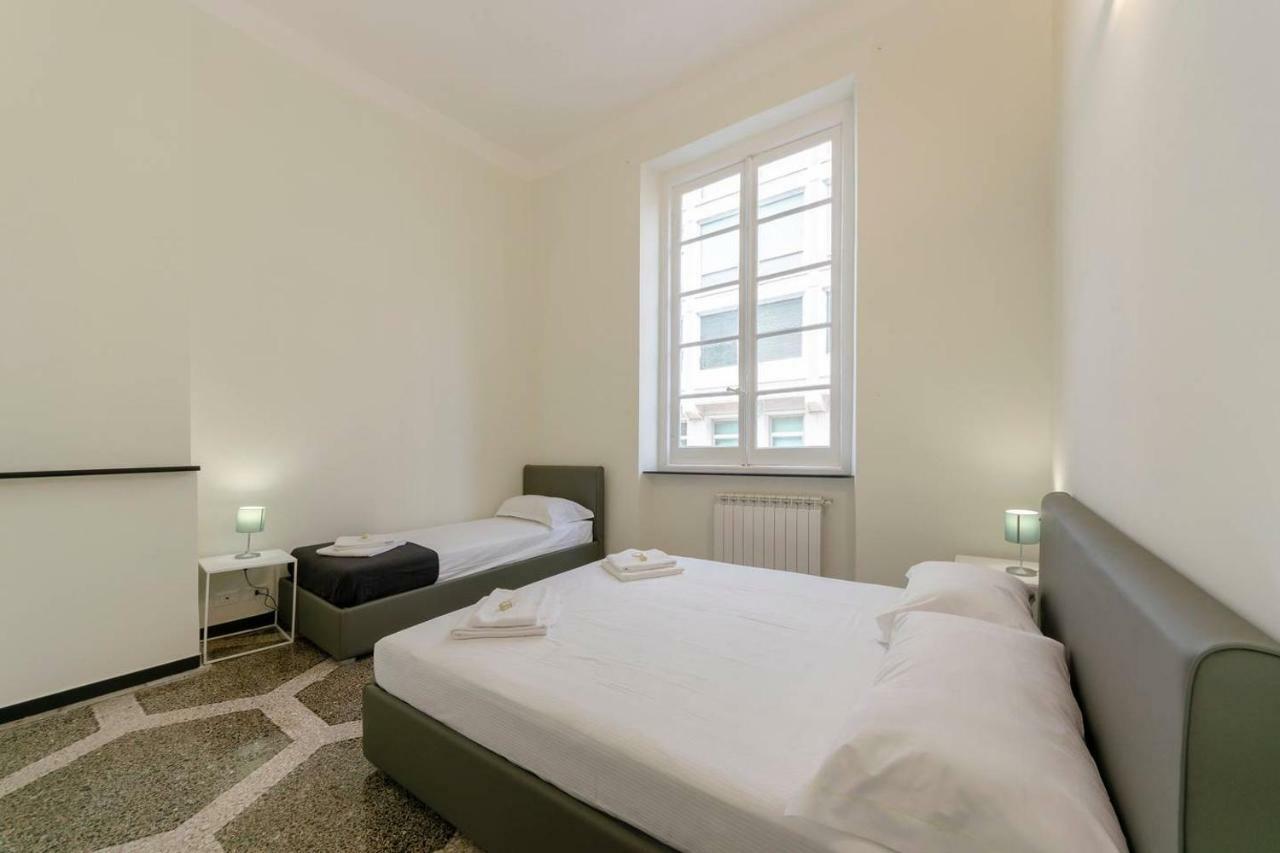 Appartement Joivy Elegant Flat For 7, In The Heart Of Gênes Extérieur photo