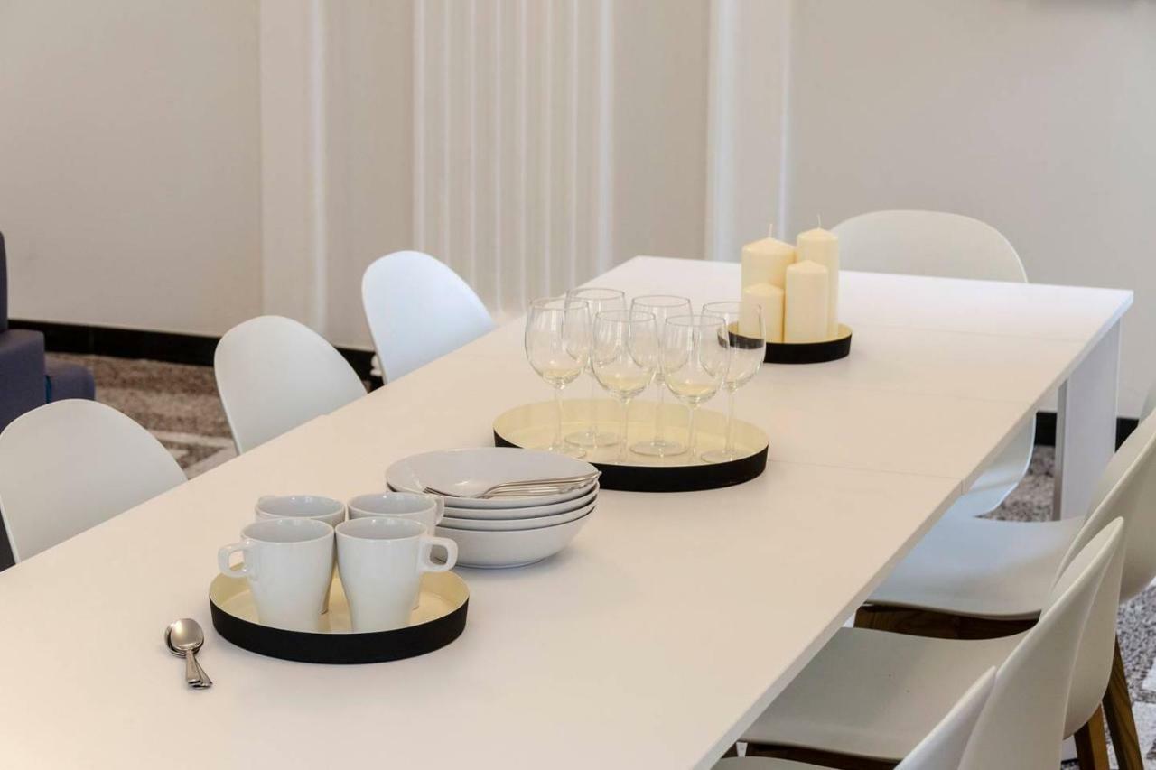 Appartement Joivy Elegant Flat For 7, In The Heart Of Gênes Extérieur photo